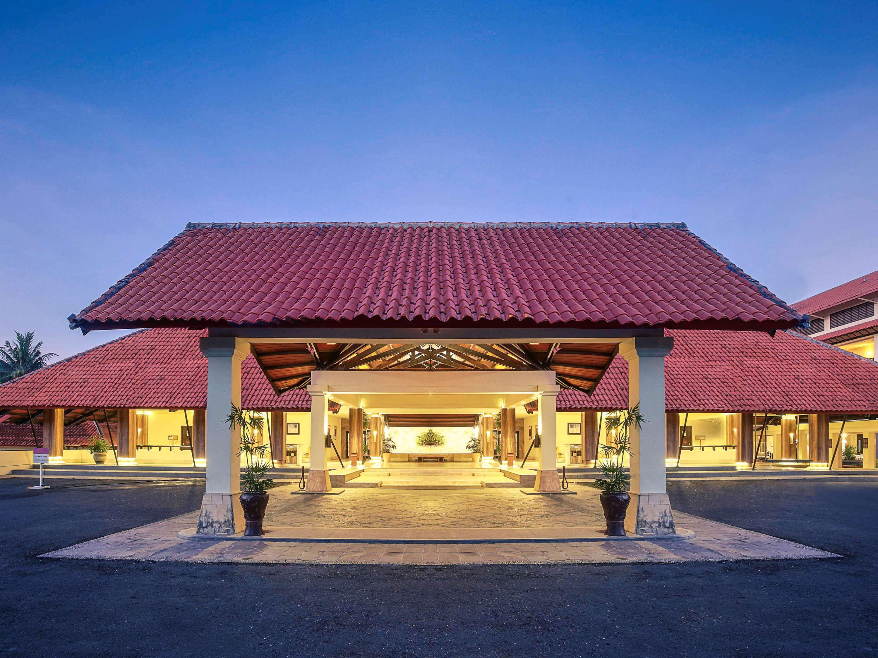 Mercure Manado Tateli Resort&Convention Exterior foto