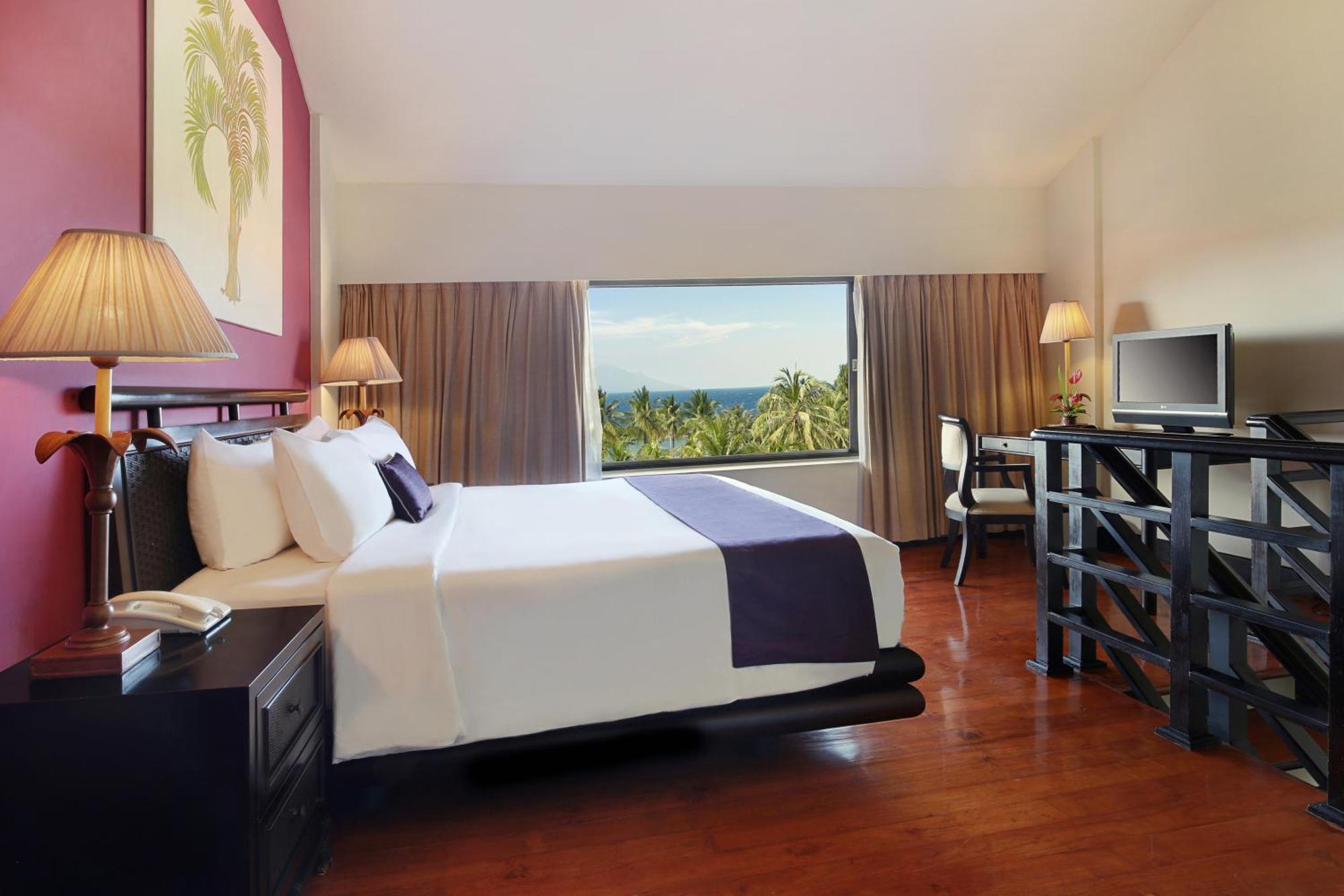 Mercure Manado Tateli Resort&Convention Exterior foto