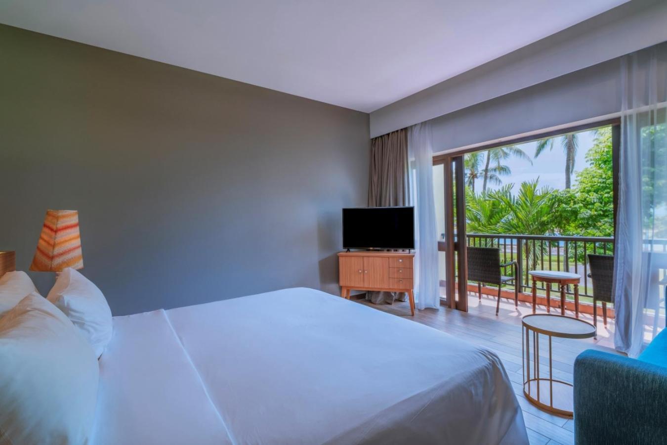 Mercure Manado Tateli Resort&Convention Exterior foto